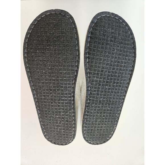 NWOT Women's Tofee Wool Felt Penguin Slippers, Size 8 - Picture 6 of 8